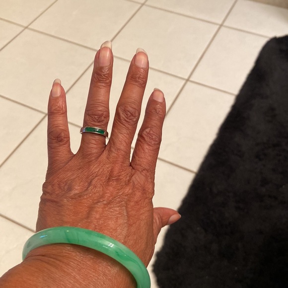 Natural Jade Bracelet - Picture 2 of 8